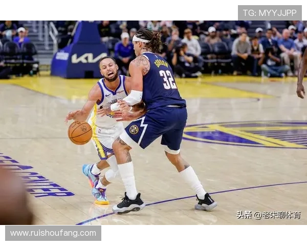 勇士半场比赛状态低迷仅得4分库里缺阵让球队陷入困境